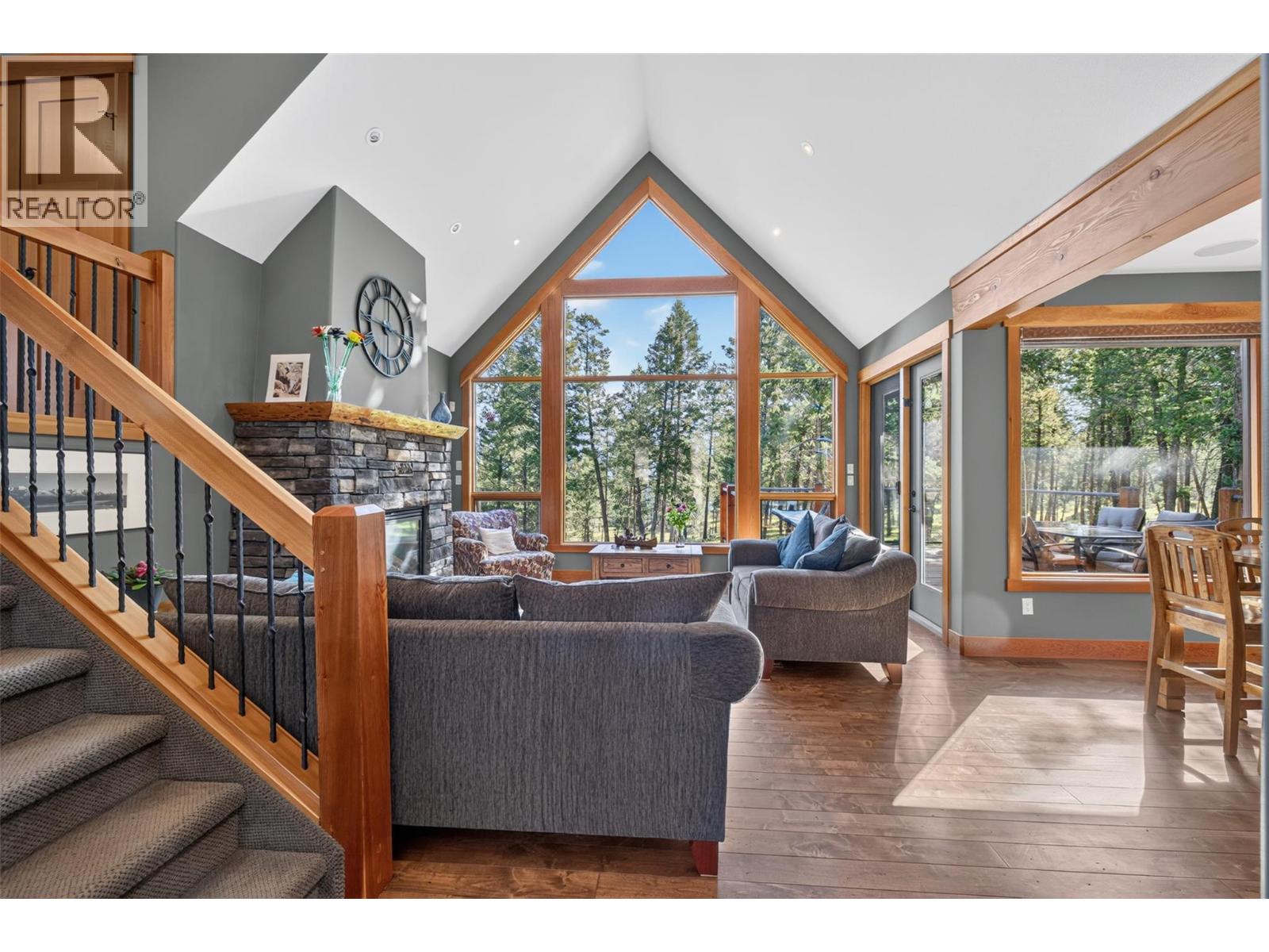 2519 Cobblestone Circle, Invermere