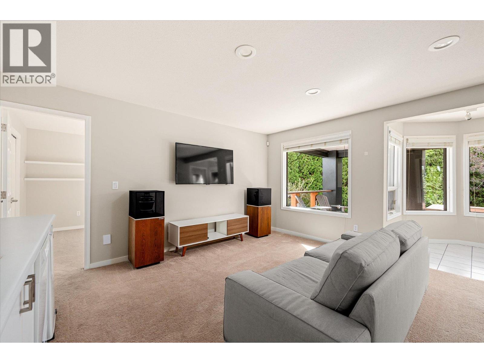 4350 Bedford Lane - 63