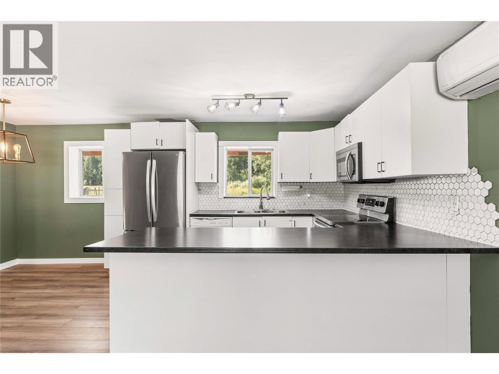 1370 Creighton Valley Road - 19