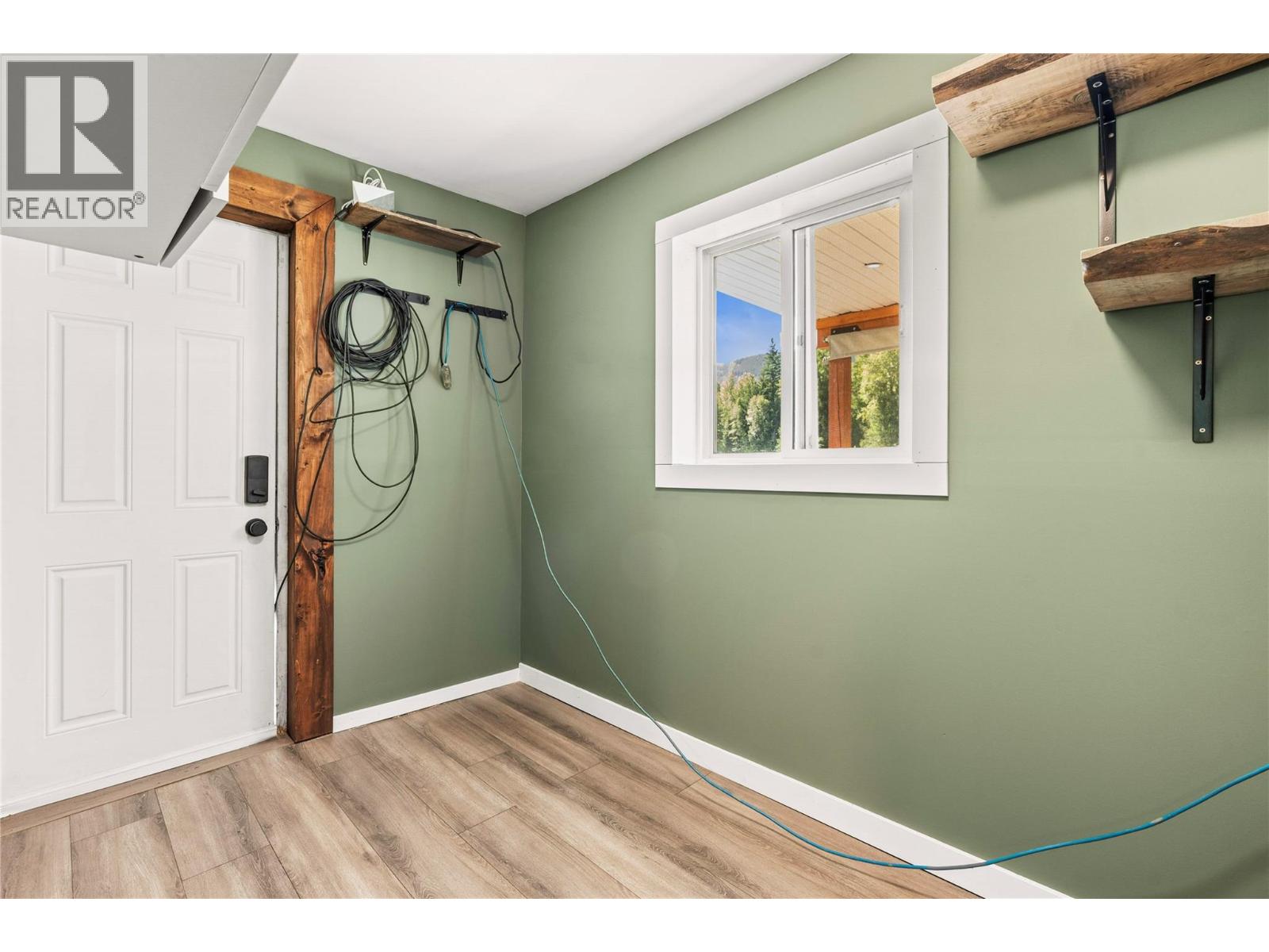 1370 Creighton Valley Road - 32