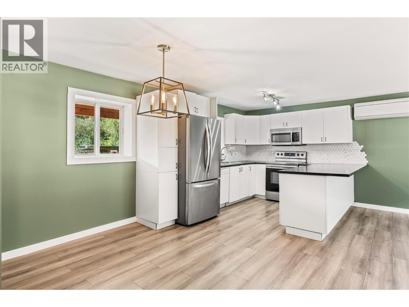 1370 Creighton Valley Road - 15