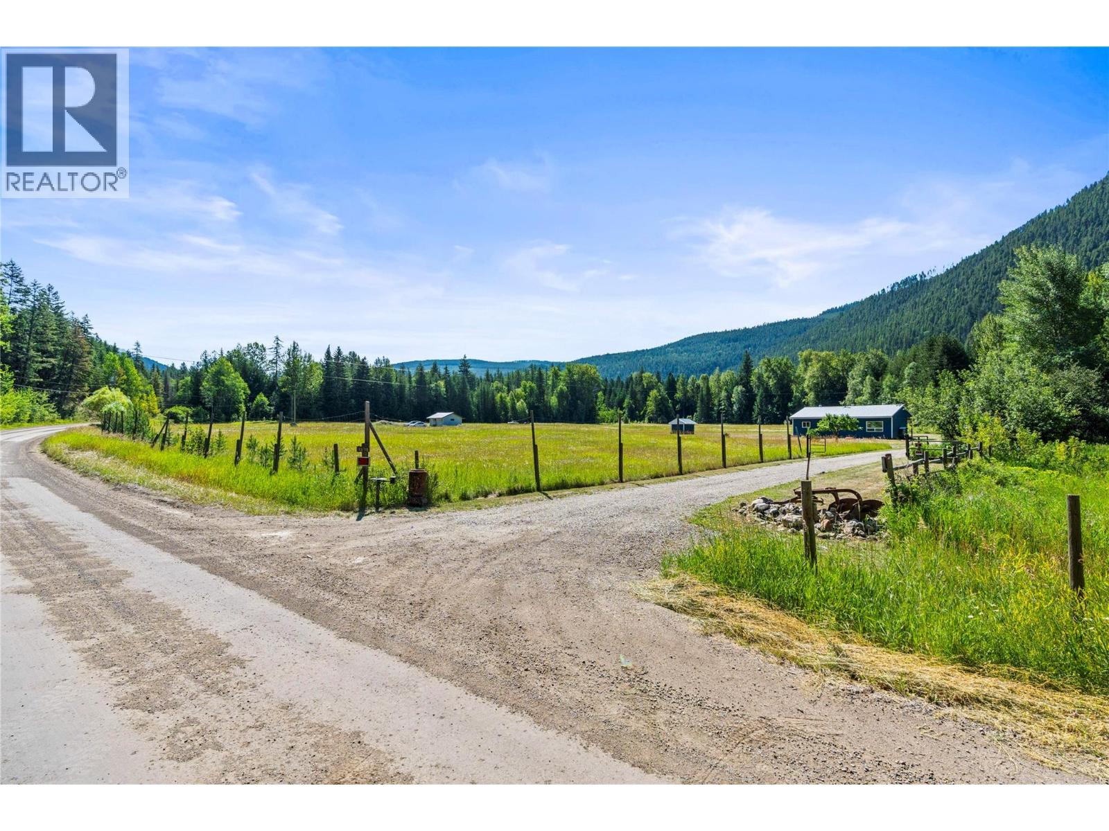 1370 Creighton Valley Road - 34