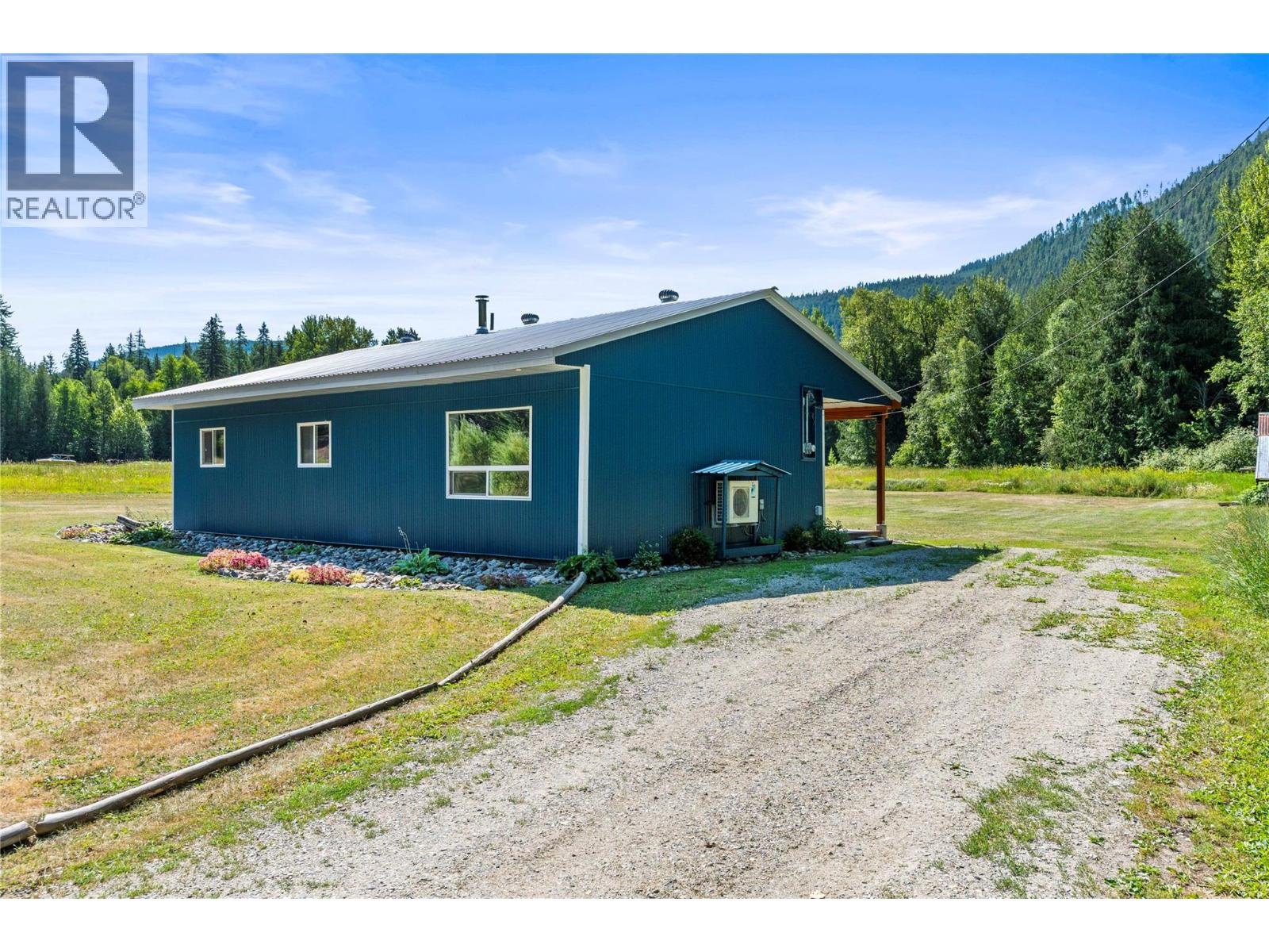 1370 Creighton Valley Road - 41
