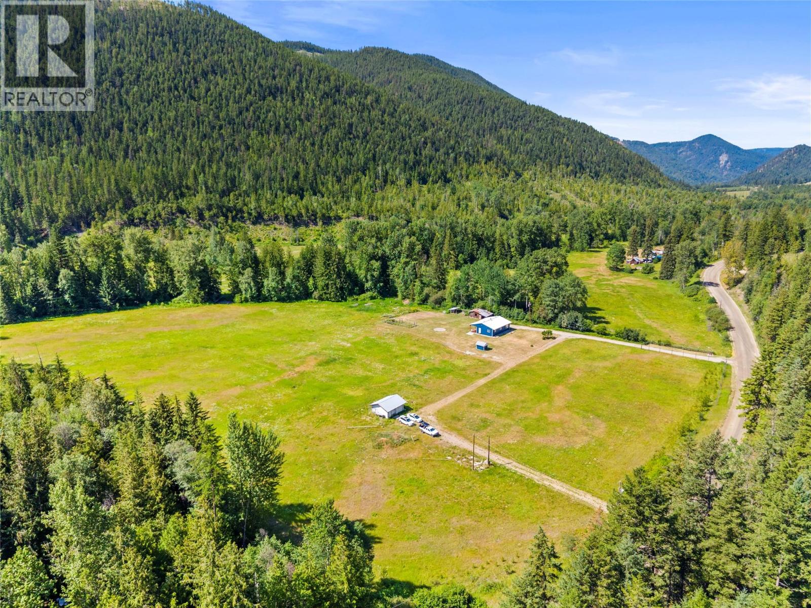 1370 Creighton Valley Road - 71