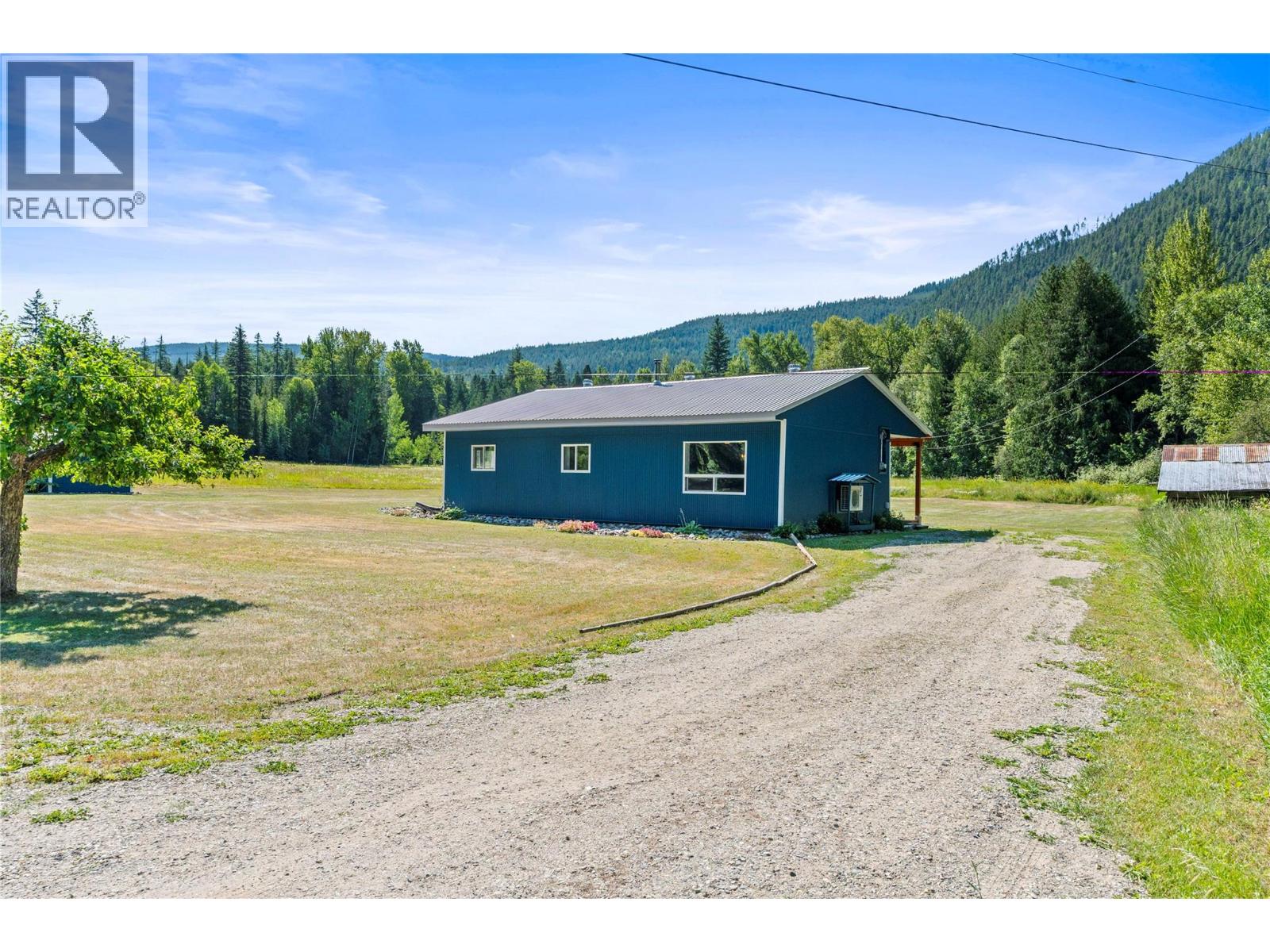 1370 Creighton Valley Road - 39
