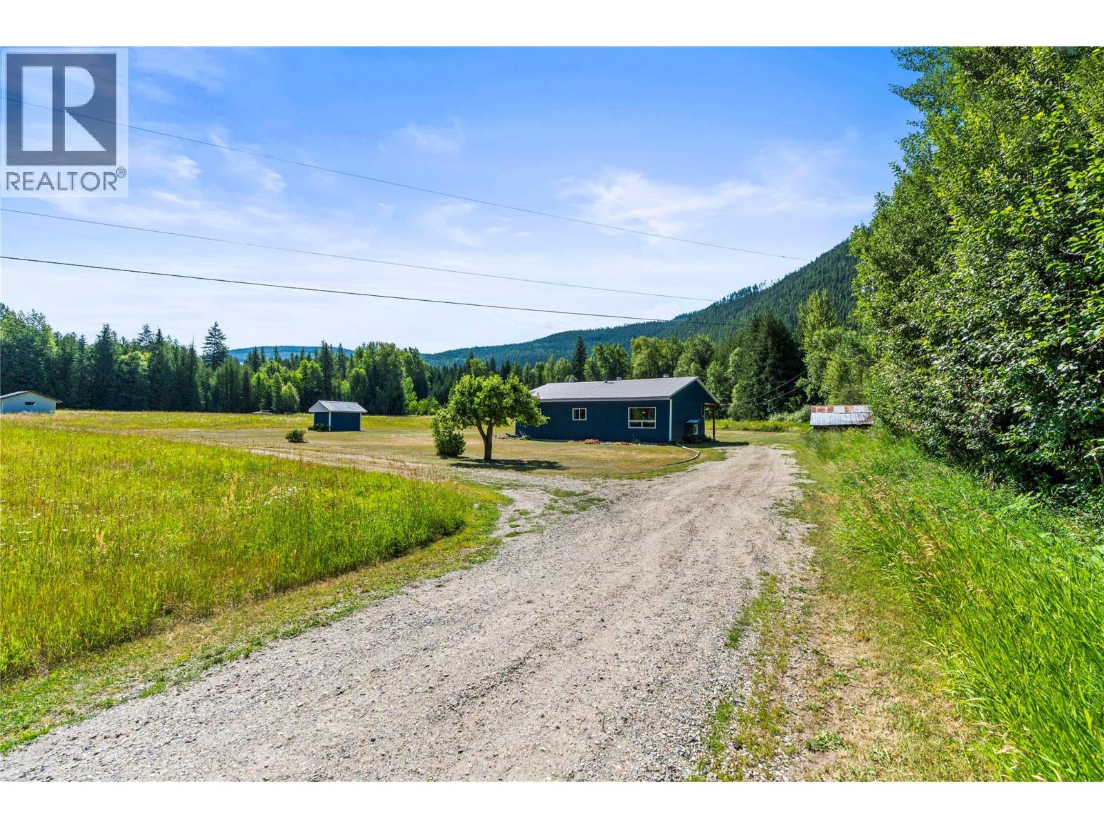 1370 Creighton Valley Road - 37