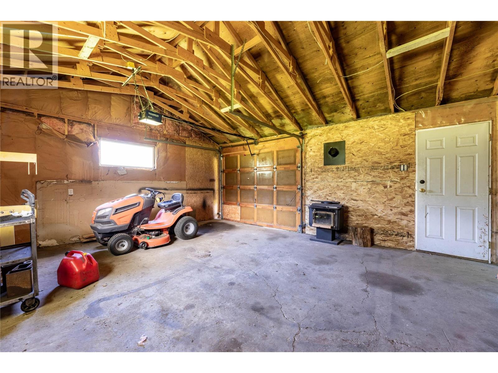 1370 Creighton Valley Road - 55