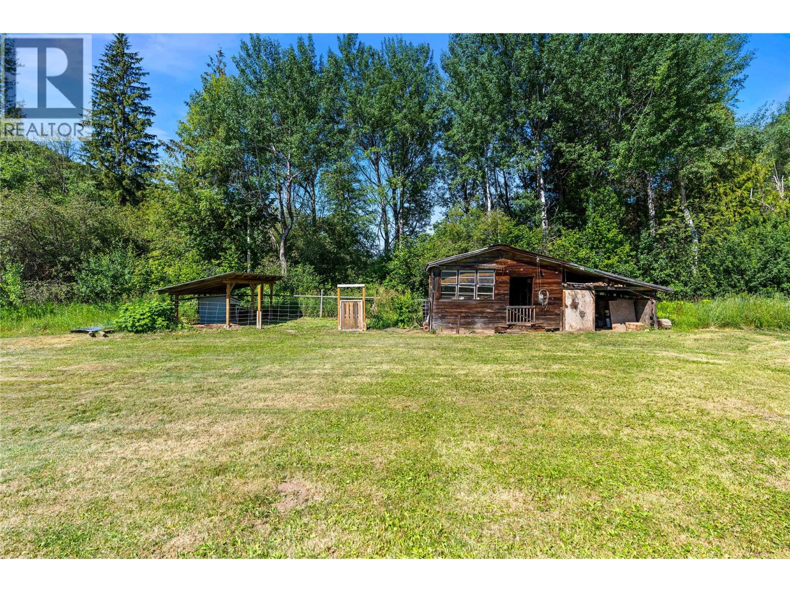 1370 Creighton Valley Road - 52