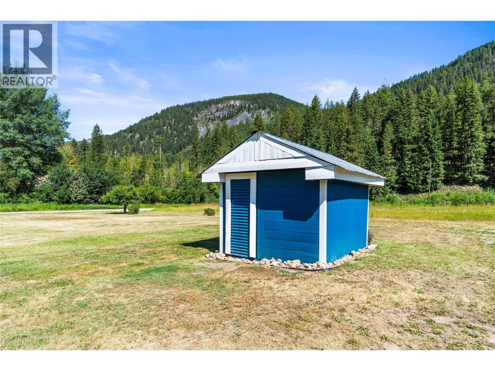 1370 Creighton Valley Road - 47