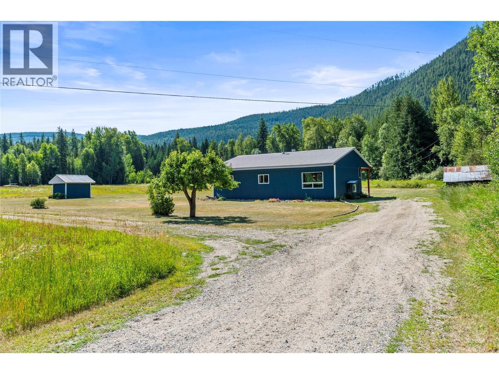 1370 Creighton Valley Road - 38