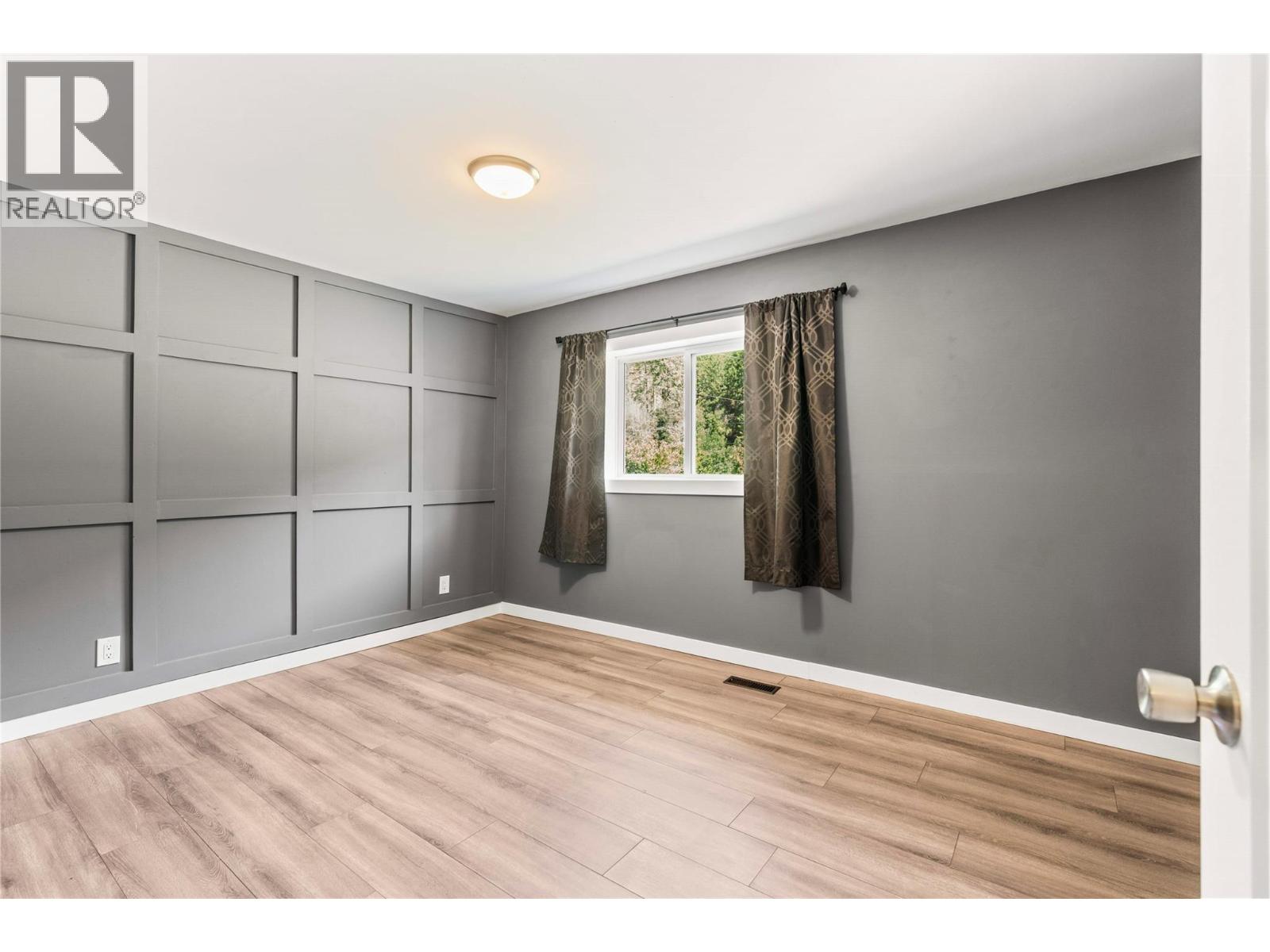 1370 Creighton Valley Road - 27
