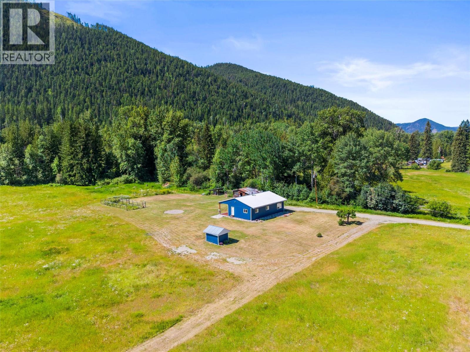 1370 Creighton Valley Road - 72
