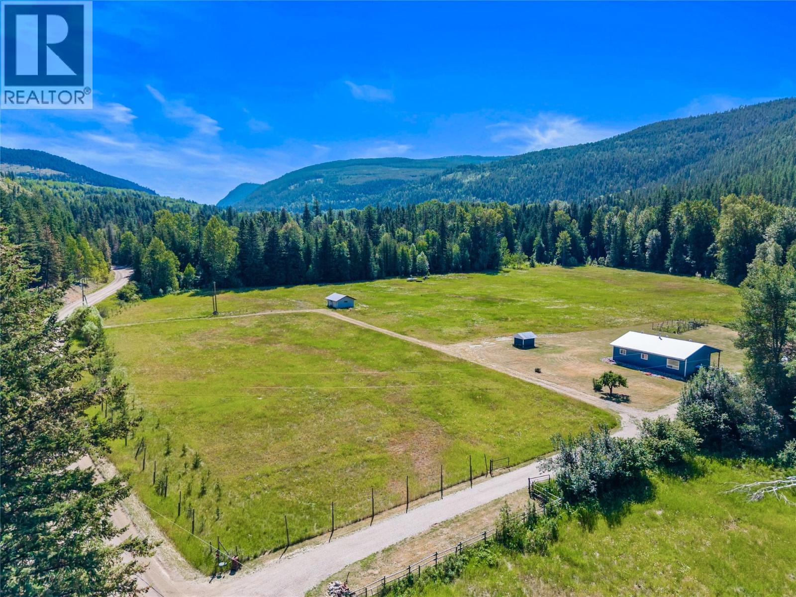 1370 Creighton Valley Road - 1
