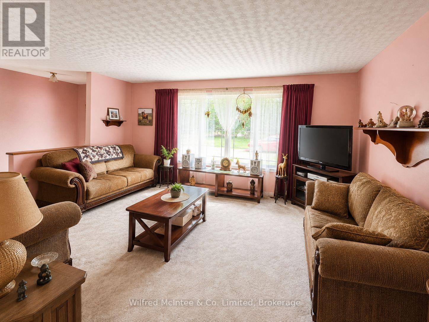 359 BURGESS STREET - 2