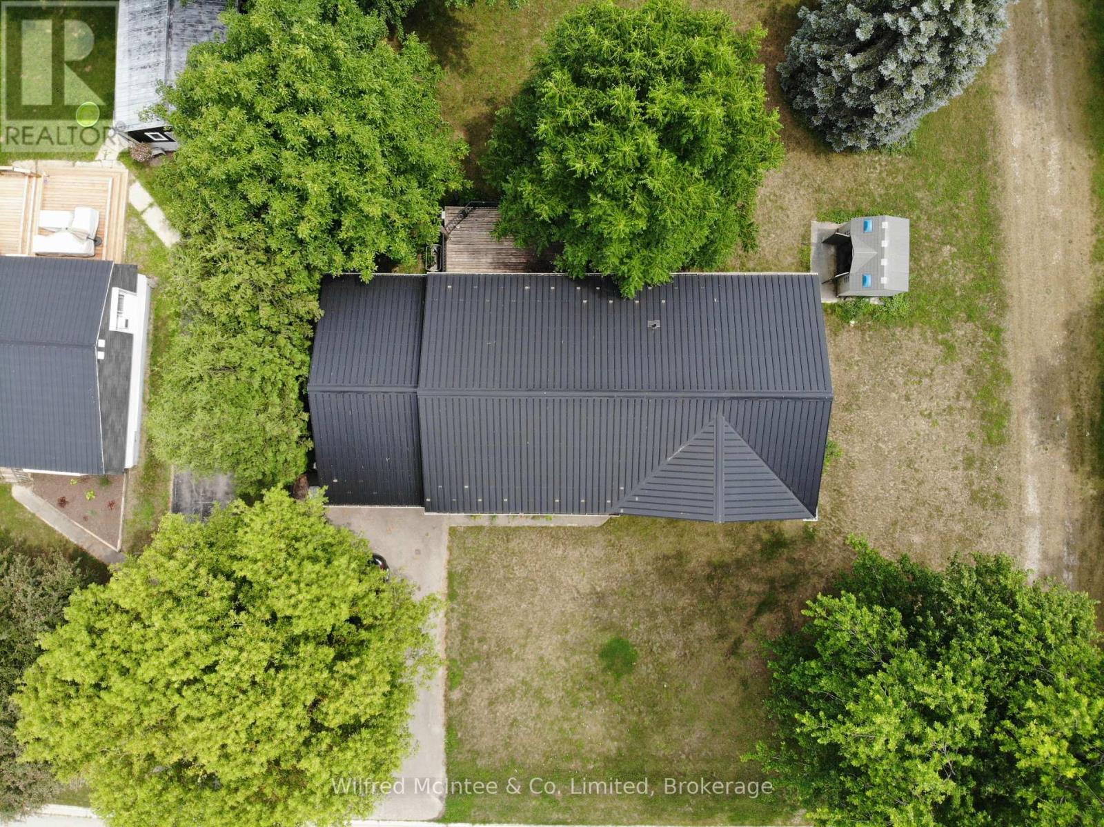 359 BURGESS STREET - 24