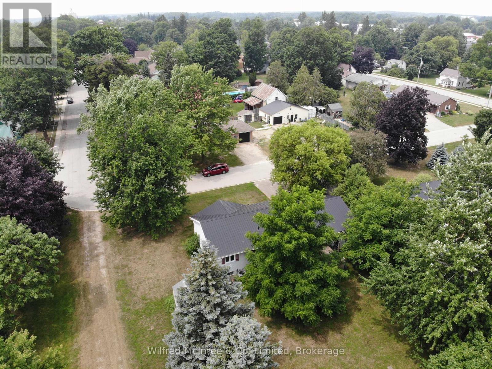 359 BURGESS STREET - 33