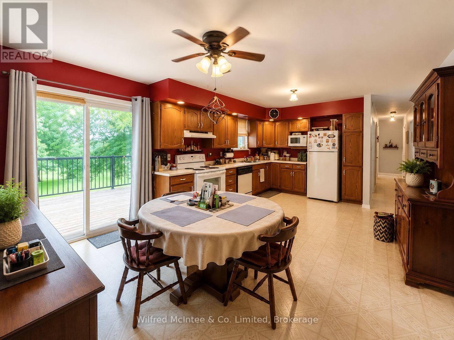 359 BURGESS STREET - 5