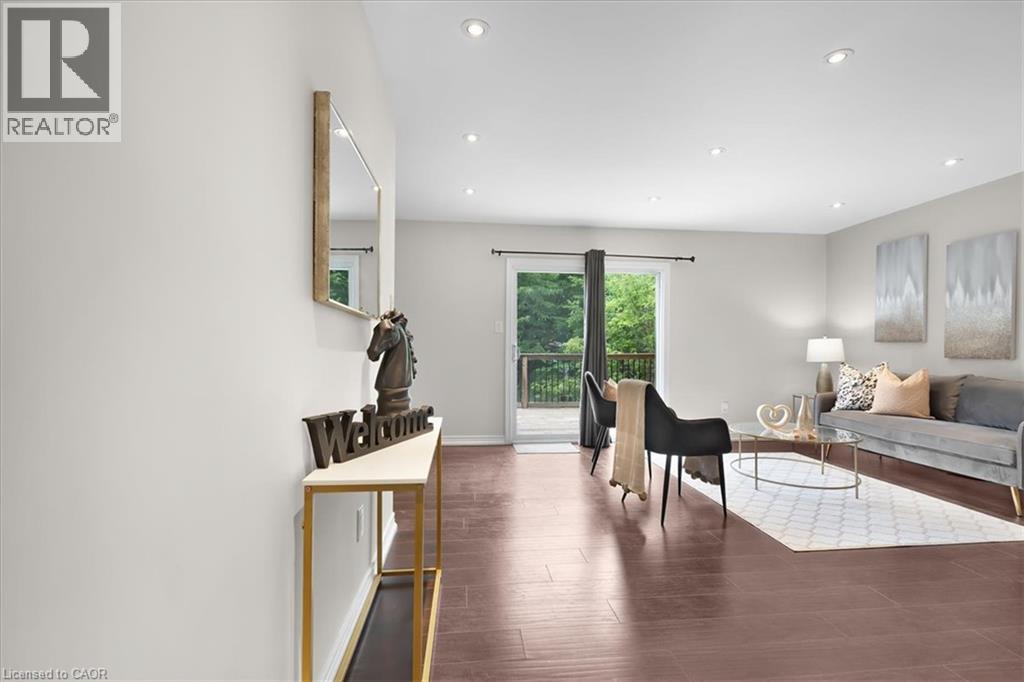 421 BAIRSTOW Crescent - 8