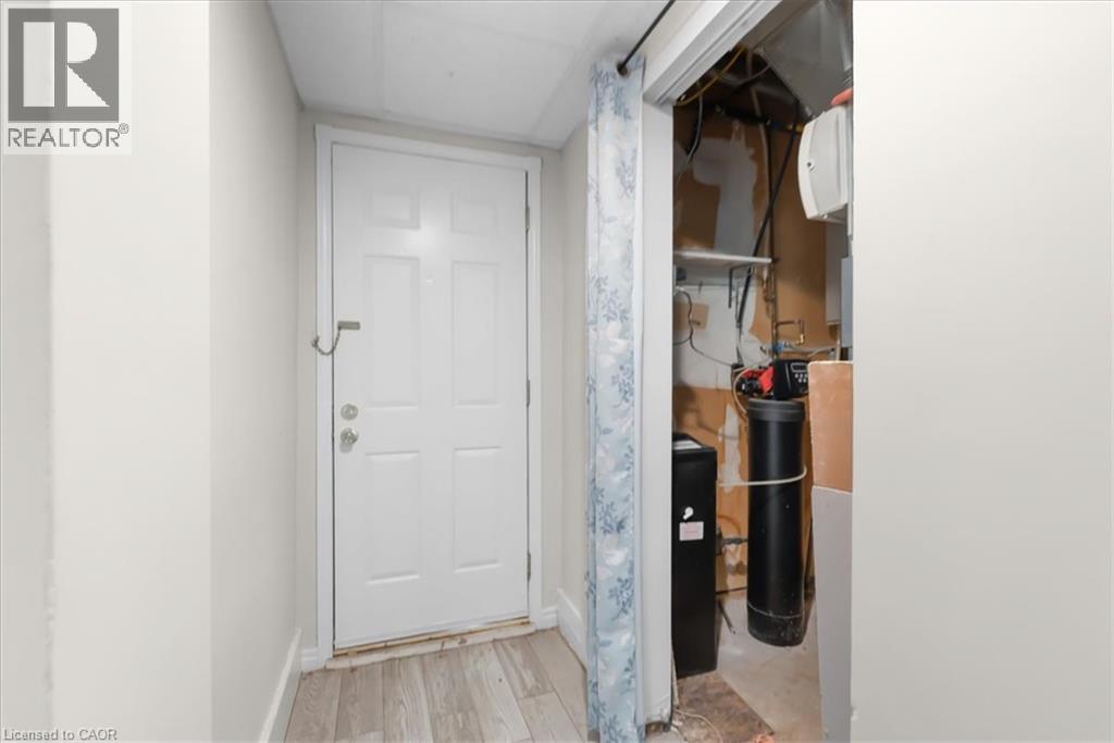 421 BAIRSTOW Crescent - 27