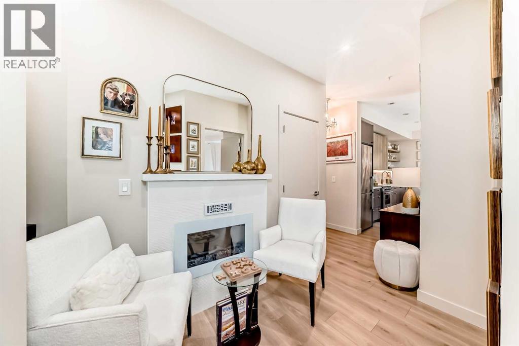 #208 383 Smith Street NW - 3