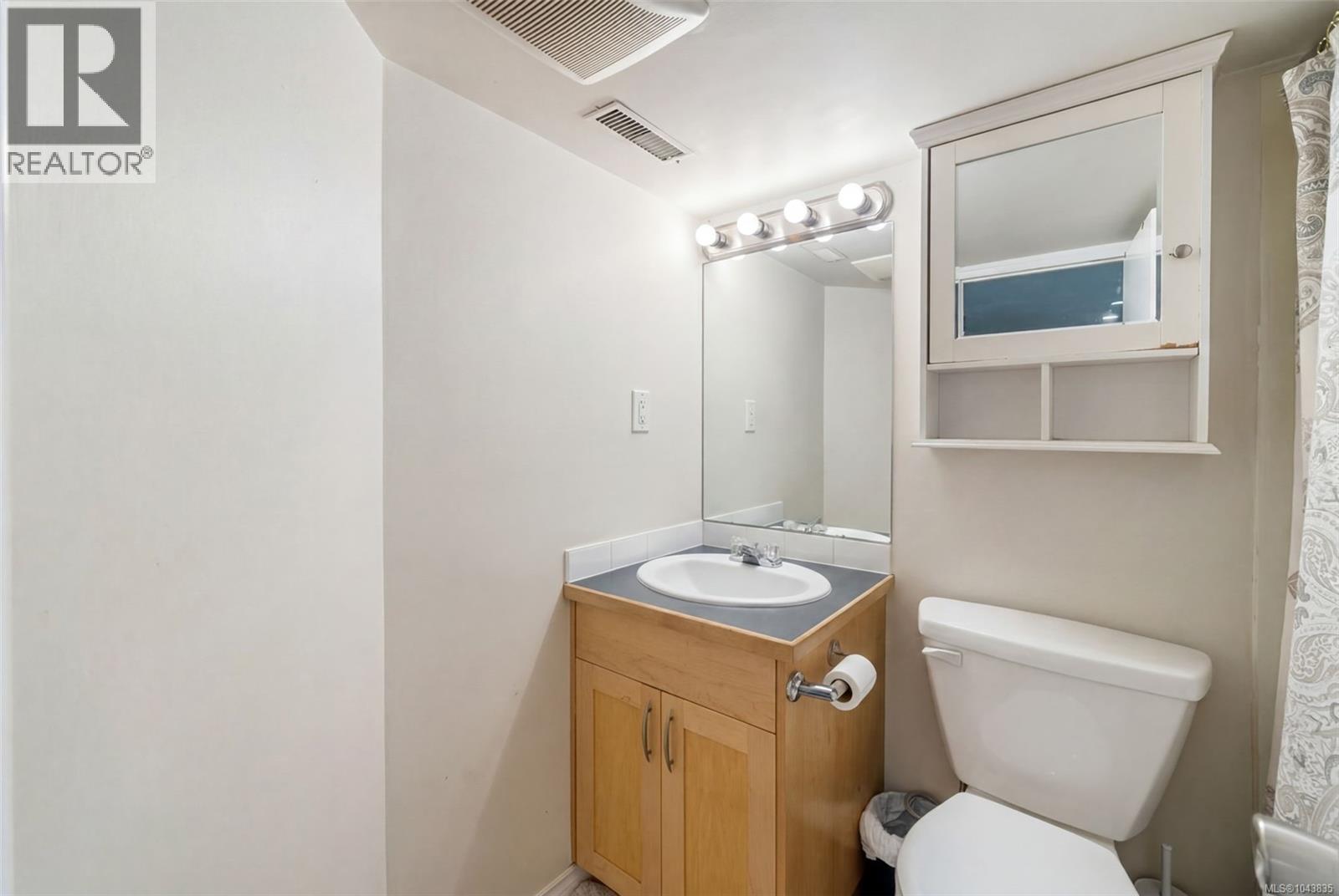 4147 Hawkes Ave - 23