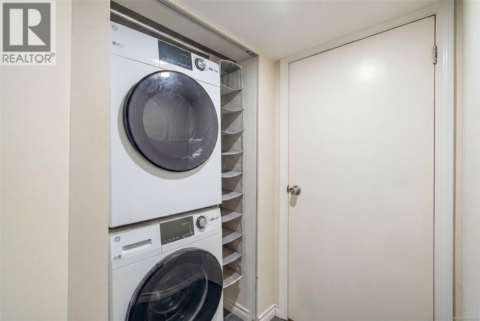 4147 Hawkes Ave - 24