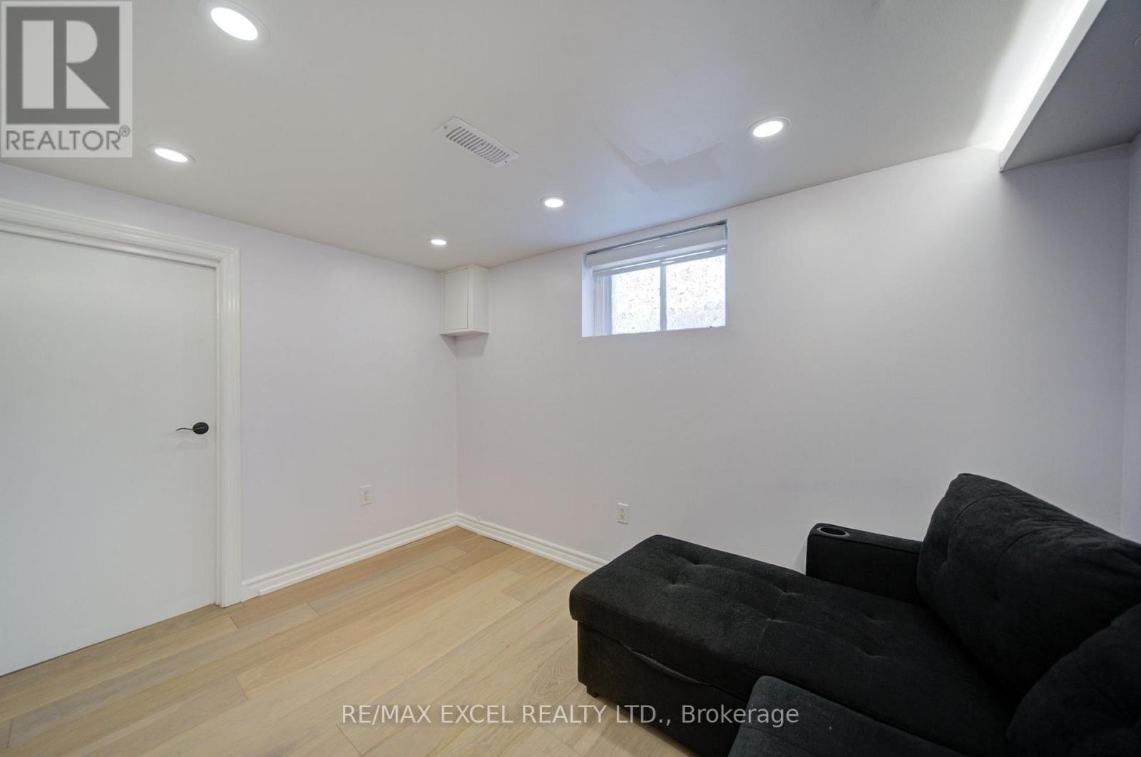 39 KILMARNOCK AVENUE - Image 40