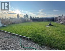 175 Valleyview Crescent, Tumbler Ridge, BC V0C2W0 Photo 12