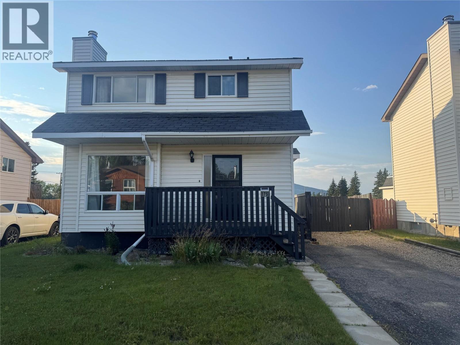 175 VALLEYVIEW Crescent - 1