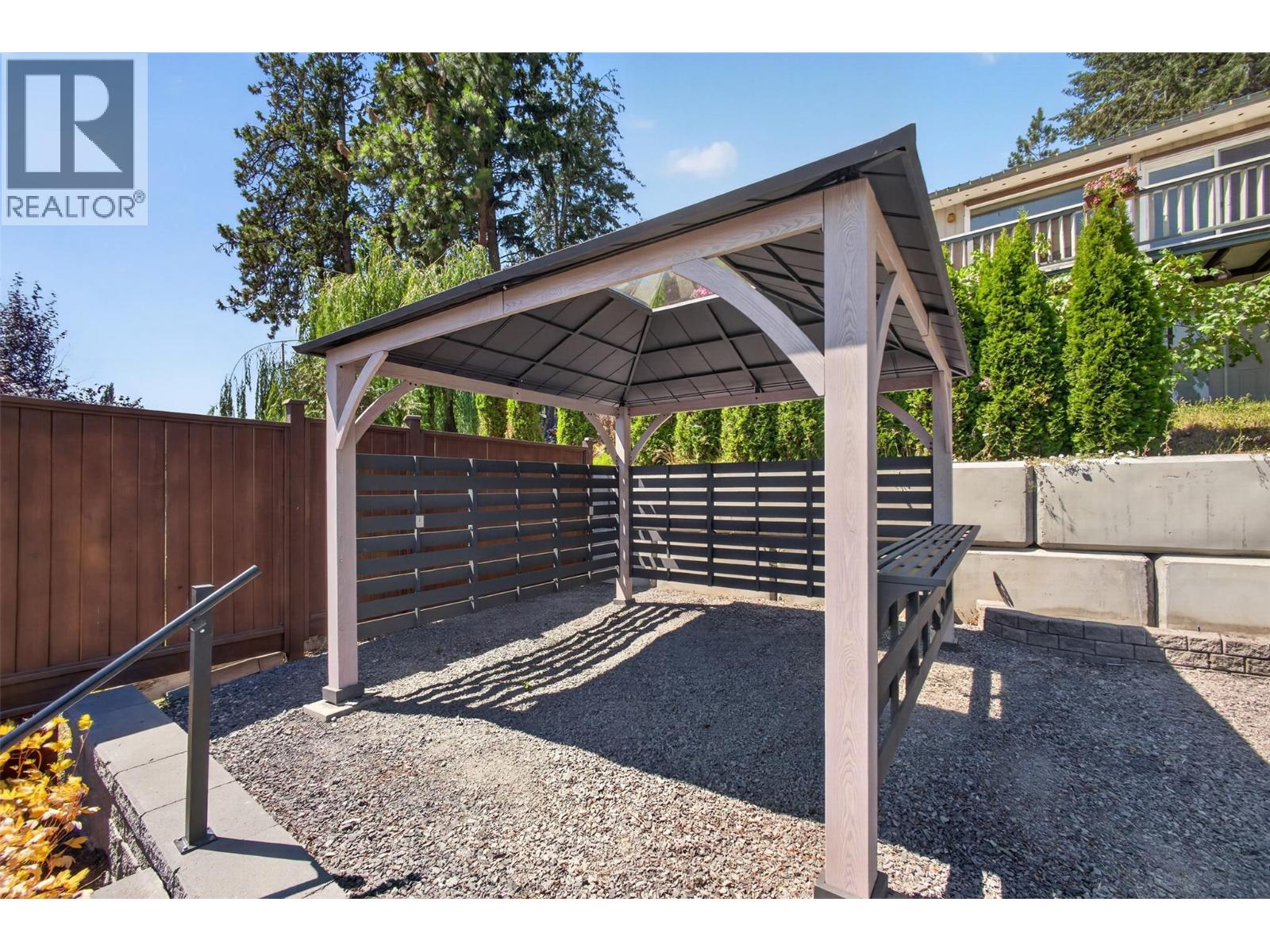 3752 Glenway Road - 48
