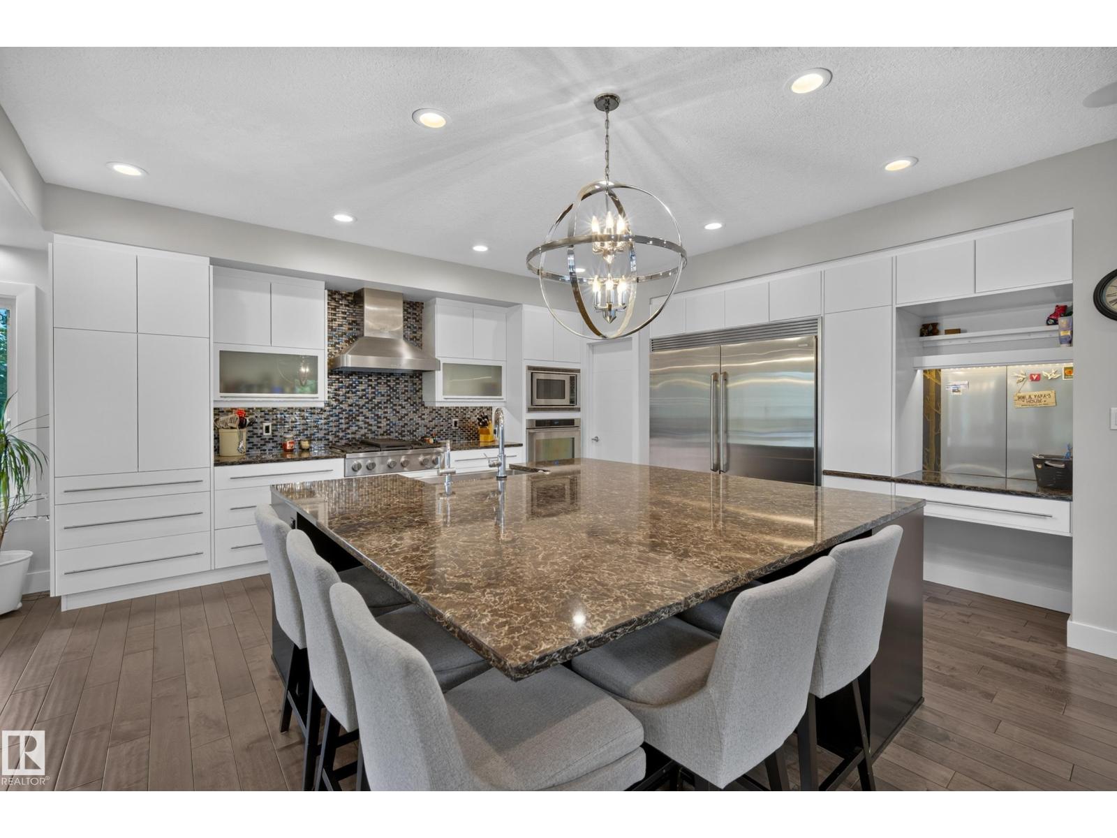 #16 51511 RGE ROAD 264 - 25