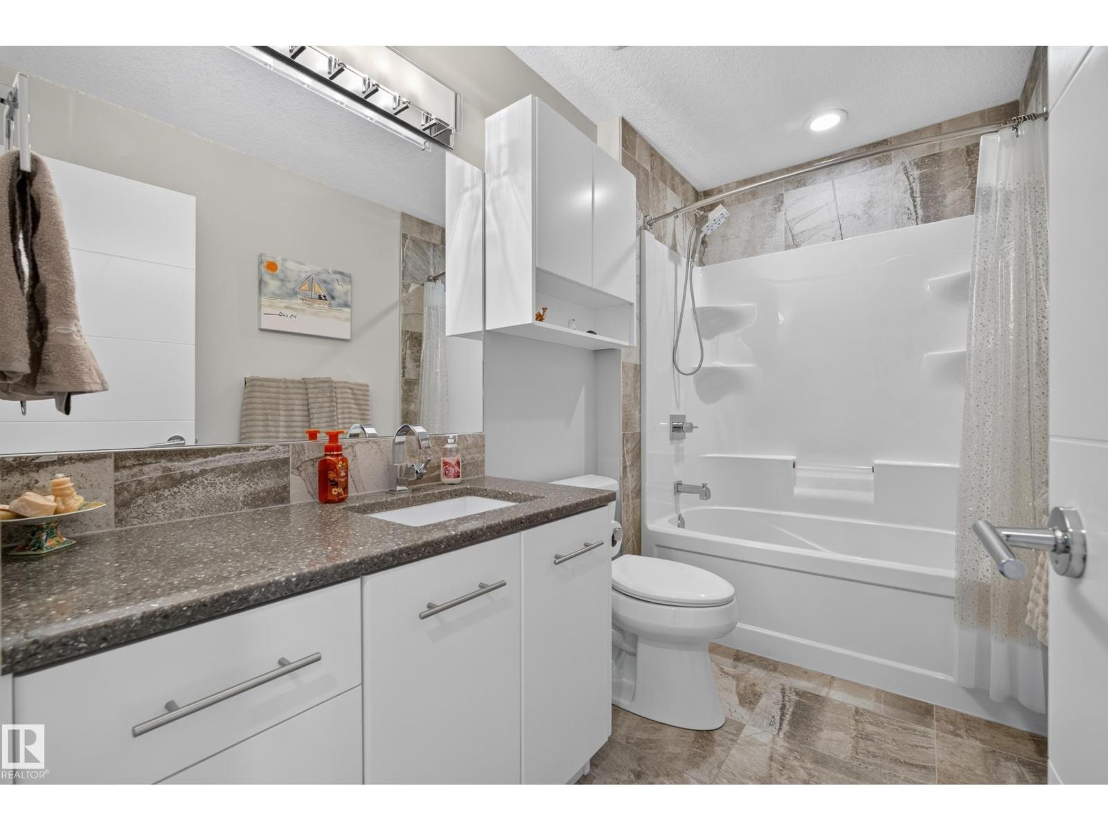 #16 51511 RGE ROAD 264 - 57