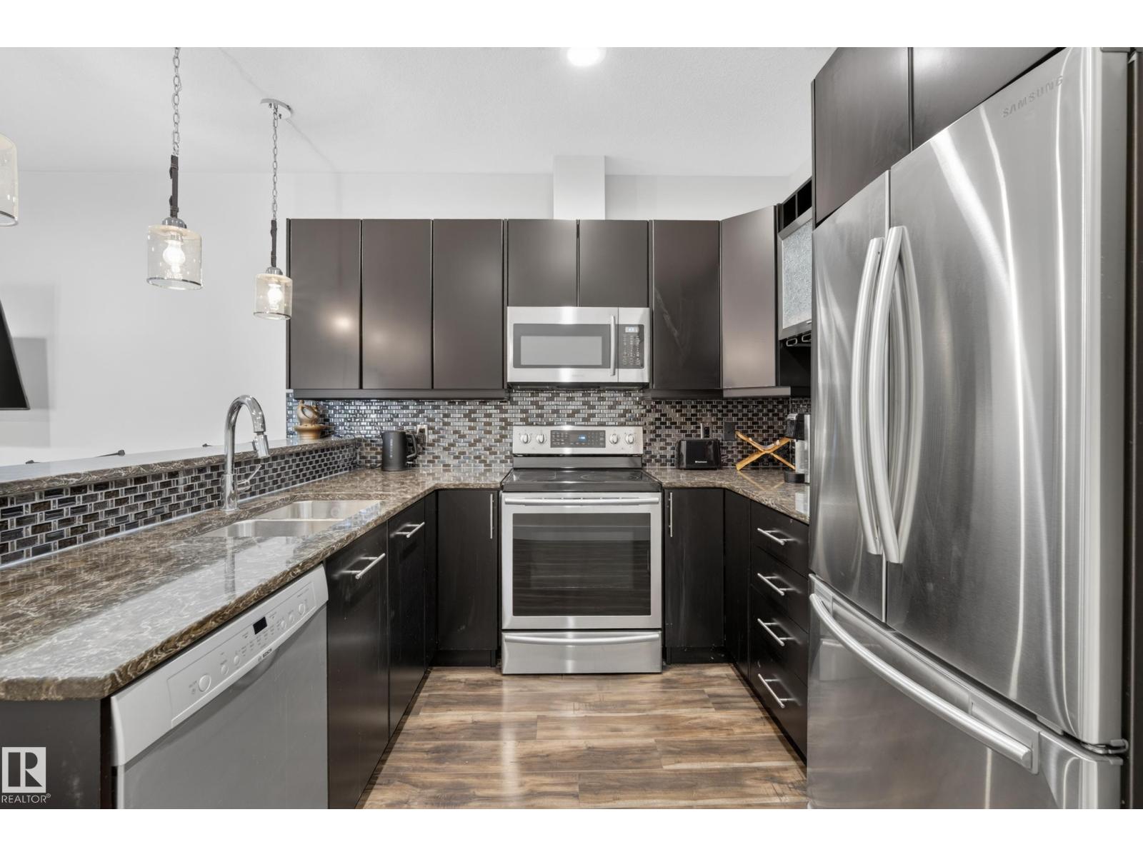 #16 51511 RGE ROAD 264 - 65