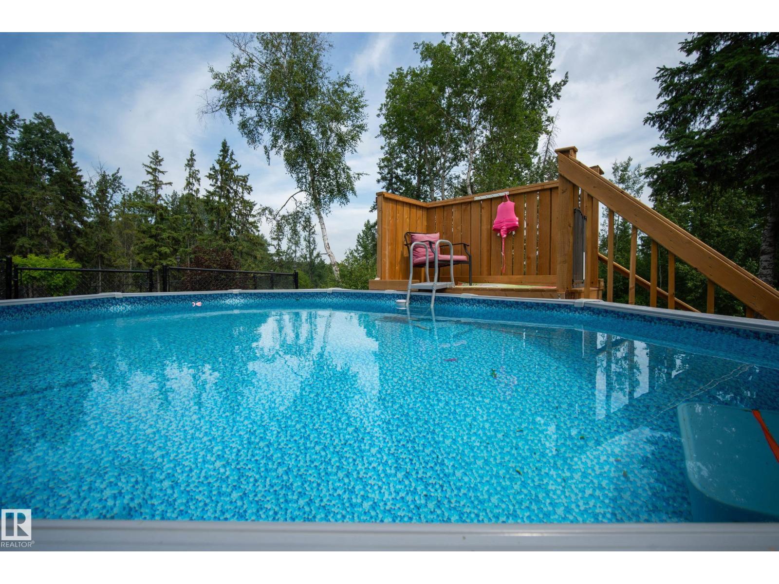 #16 51511 RGE ROAD 264 - 71