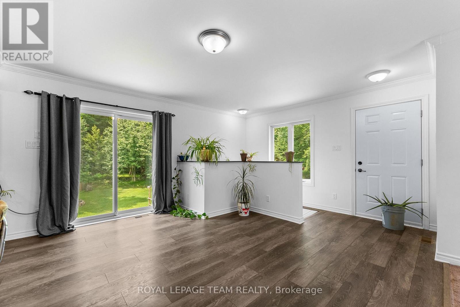 405 CALVIN ROAD - Image 11
