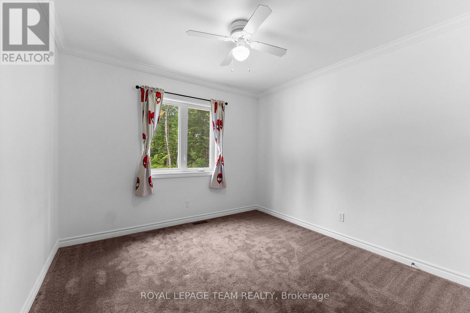 405 CALVIN ROAD - Image 20