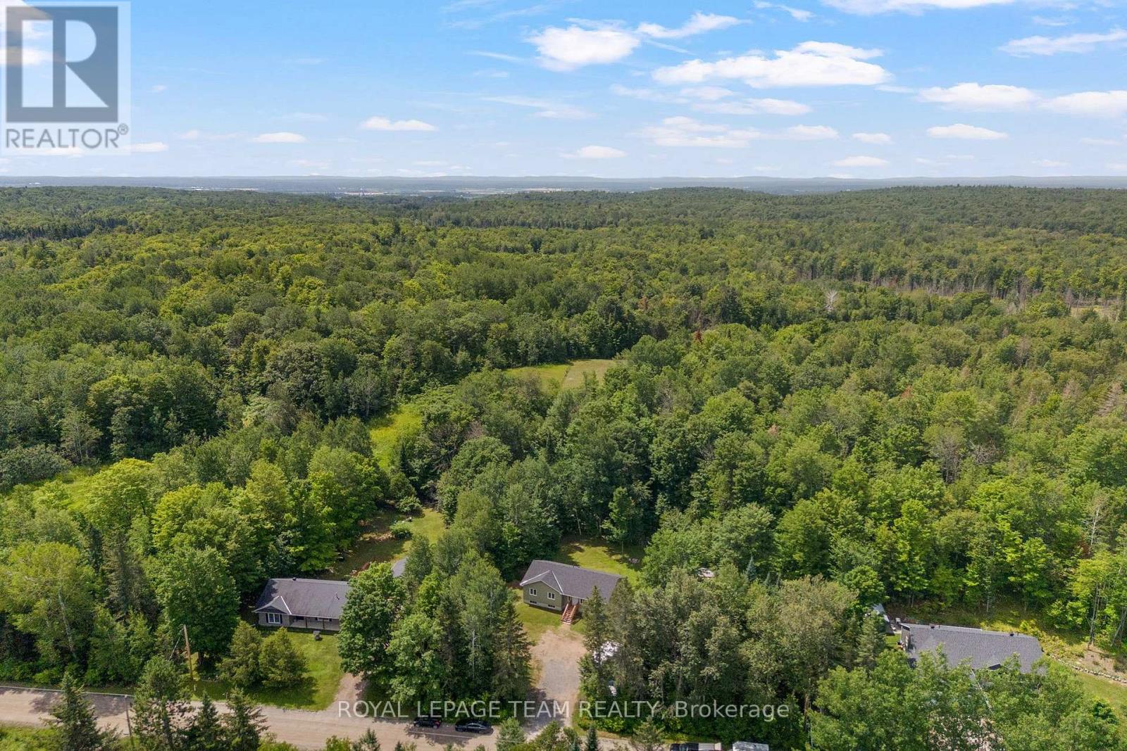 405 CALVIN ROAD - Image 33