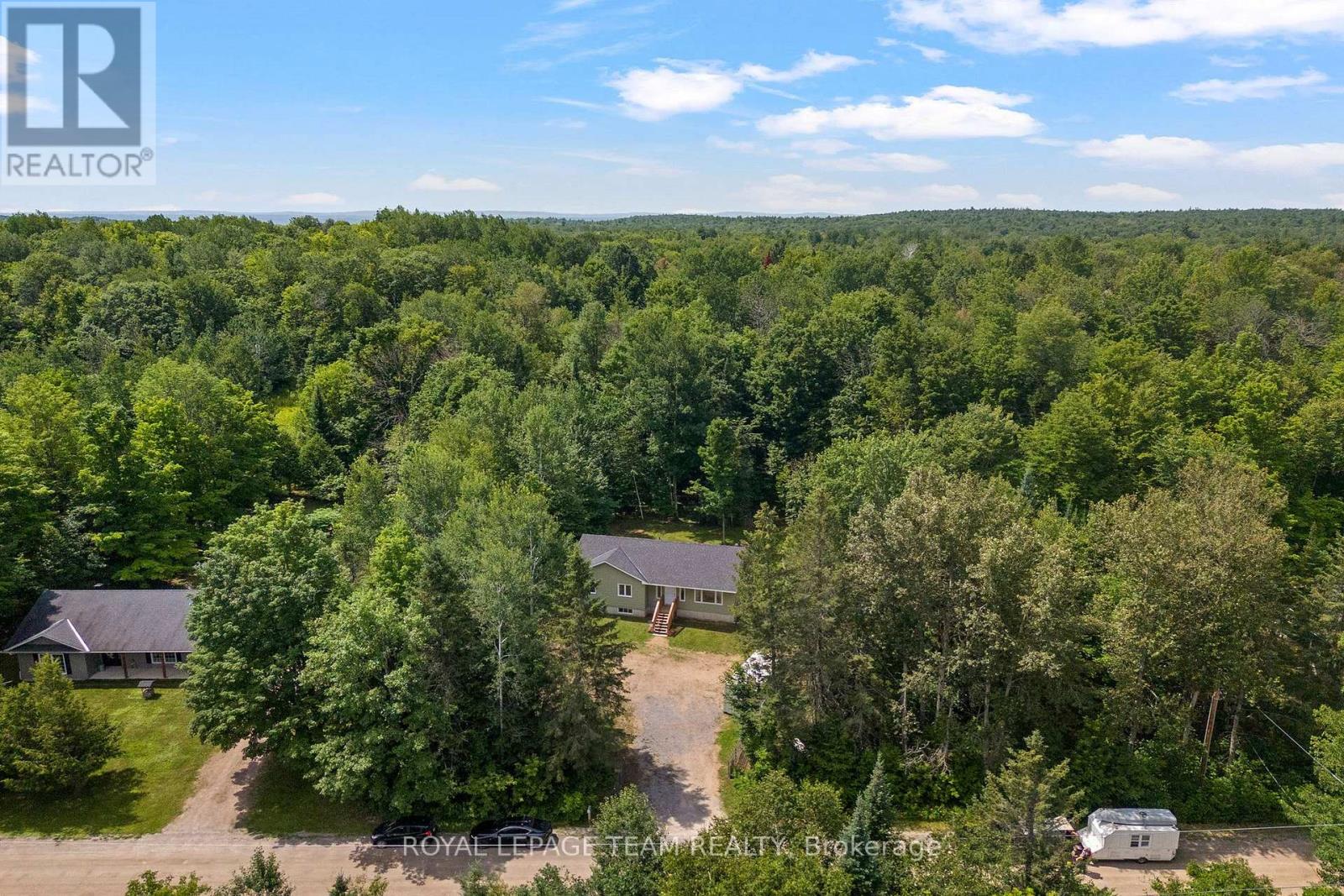 405 CALVIN ROAD - Image 34