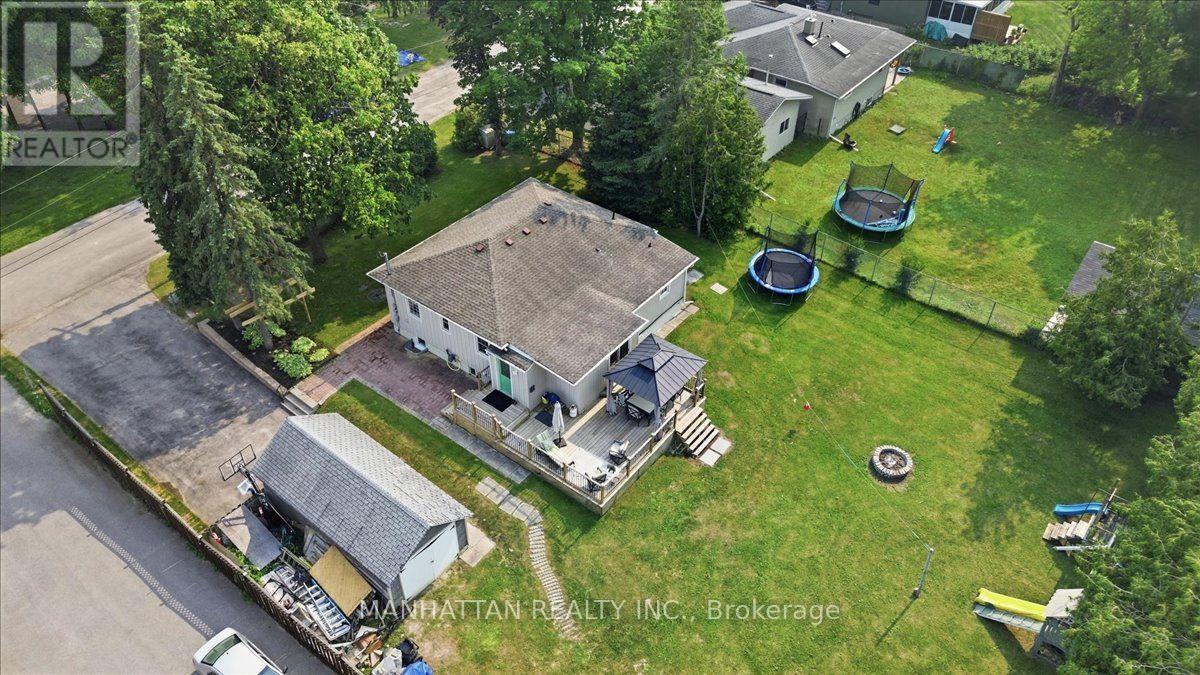 10 VICTOR DRIVE - 33