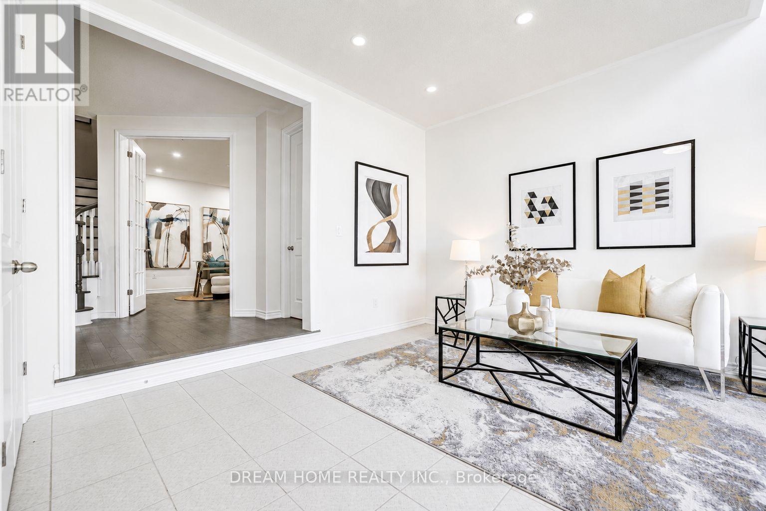 7 CHARLES WHITE COURT - 6