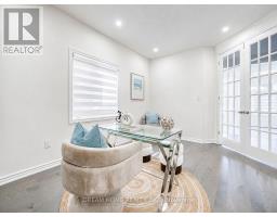 Bedroom 3 - 7 Charles White Court, East Gwillimbury, ON L9N0T7 Photo 10