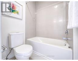 7 Charles White Court, East Gwillimbury, ON L9N0T7 Photo 45