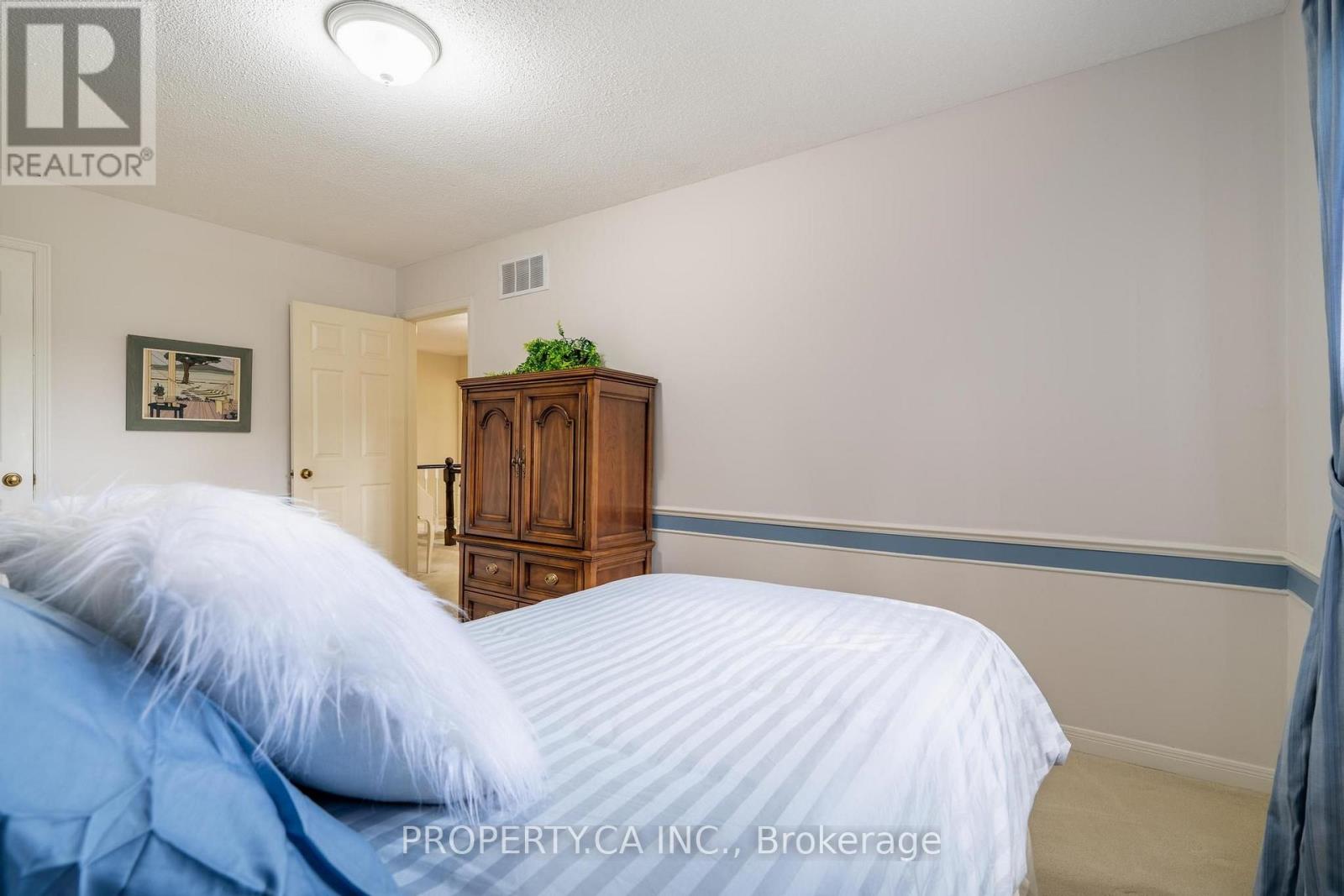 40 BUCHANAN DRIVE - 25