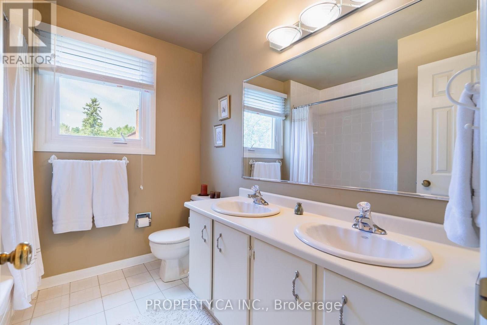40 BUCHANAN DRIVE - 26
