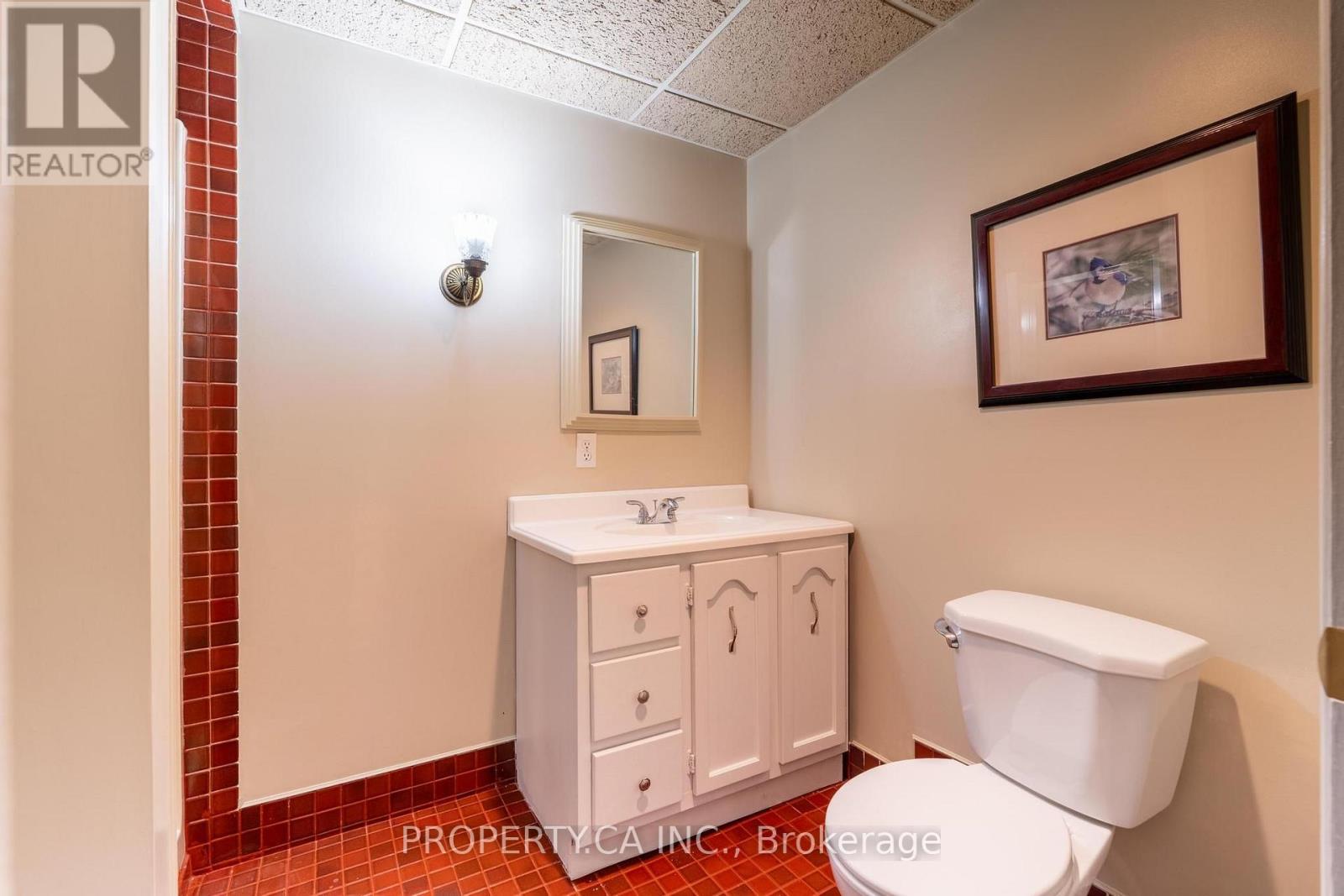40 BUCHANAN DRIVE - 31