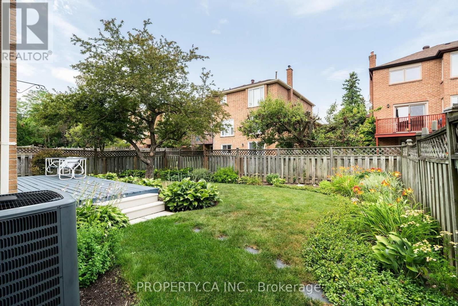 40 BUCHANAN DRIVE - 32