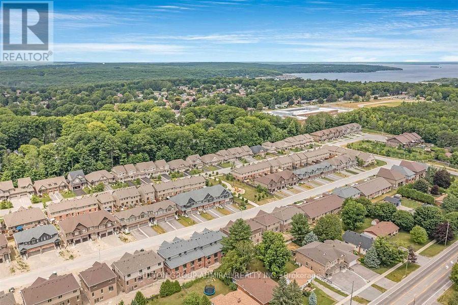 1035 WRIGHT DRIVE - 24