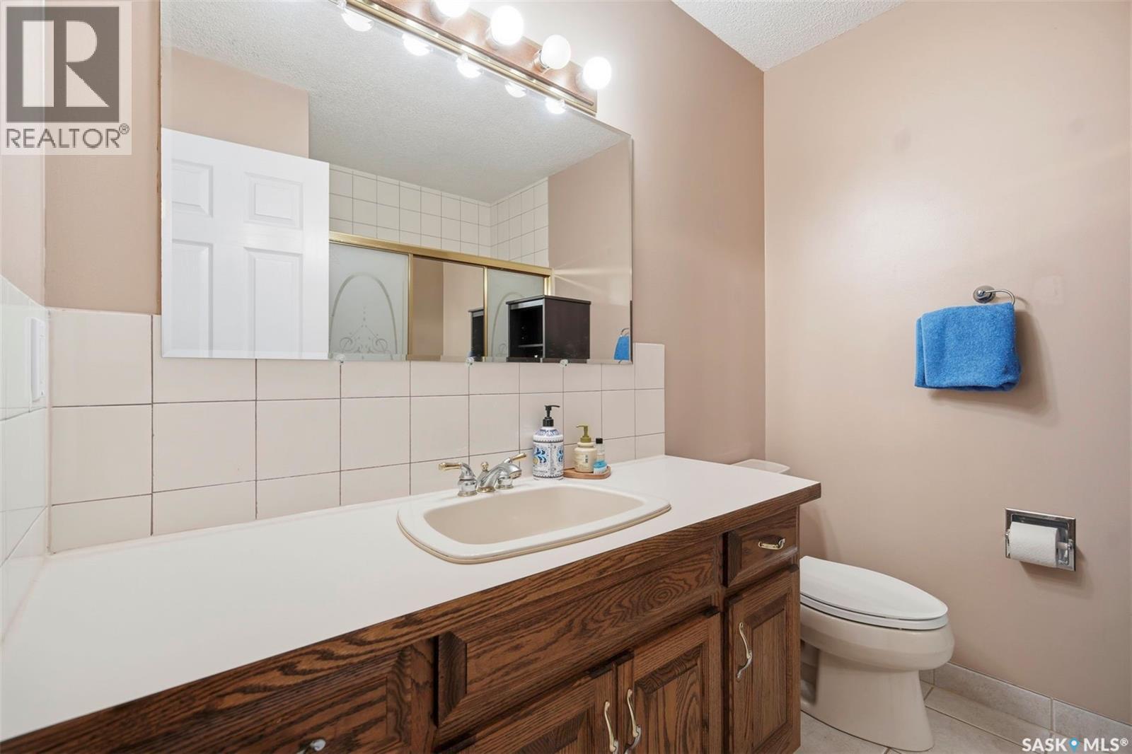 1224 Crescent BOULEVARD - 21