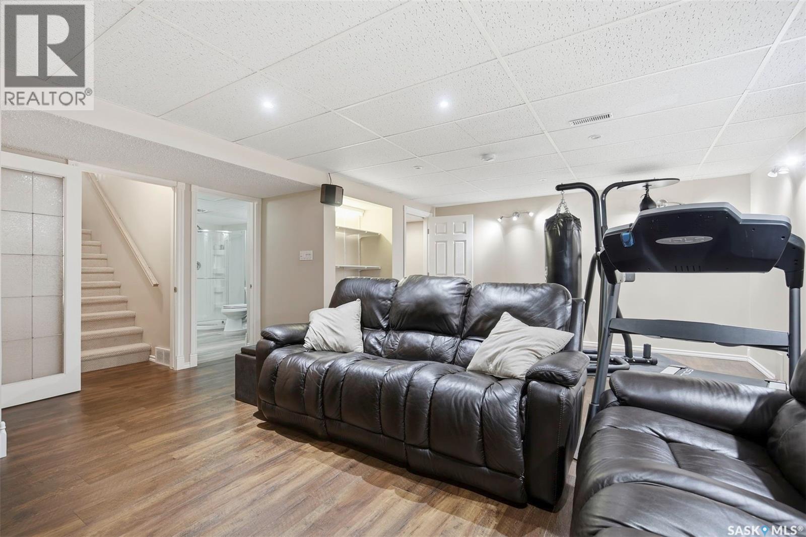 1224 Crescent BOULEVARD - 24