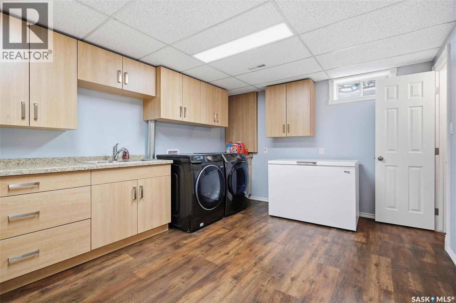 1224 Crescent BOULEVARD - 25